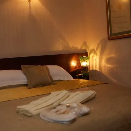 Burckin Hotel Istanboel