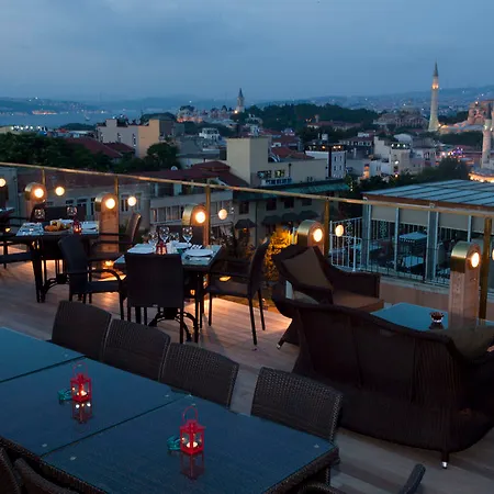 Burckin Hotel Istanboel