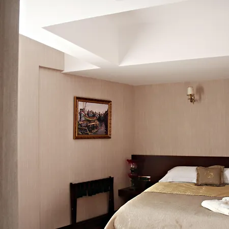 Burckin Hotel 3*