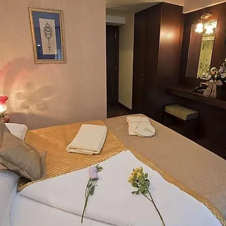 Burckin Hotell 3*