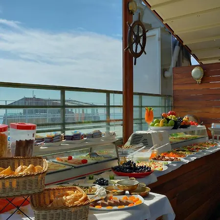Burckin Hotel 4*